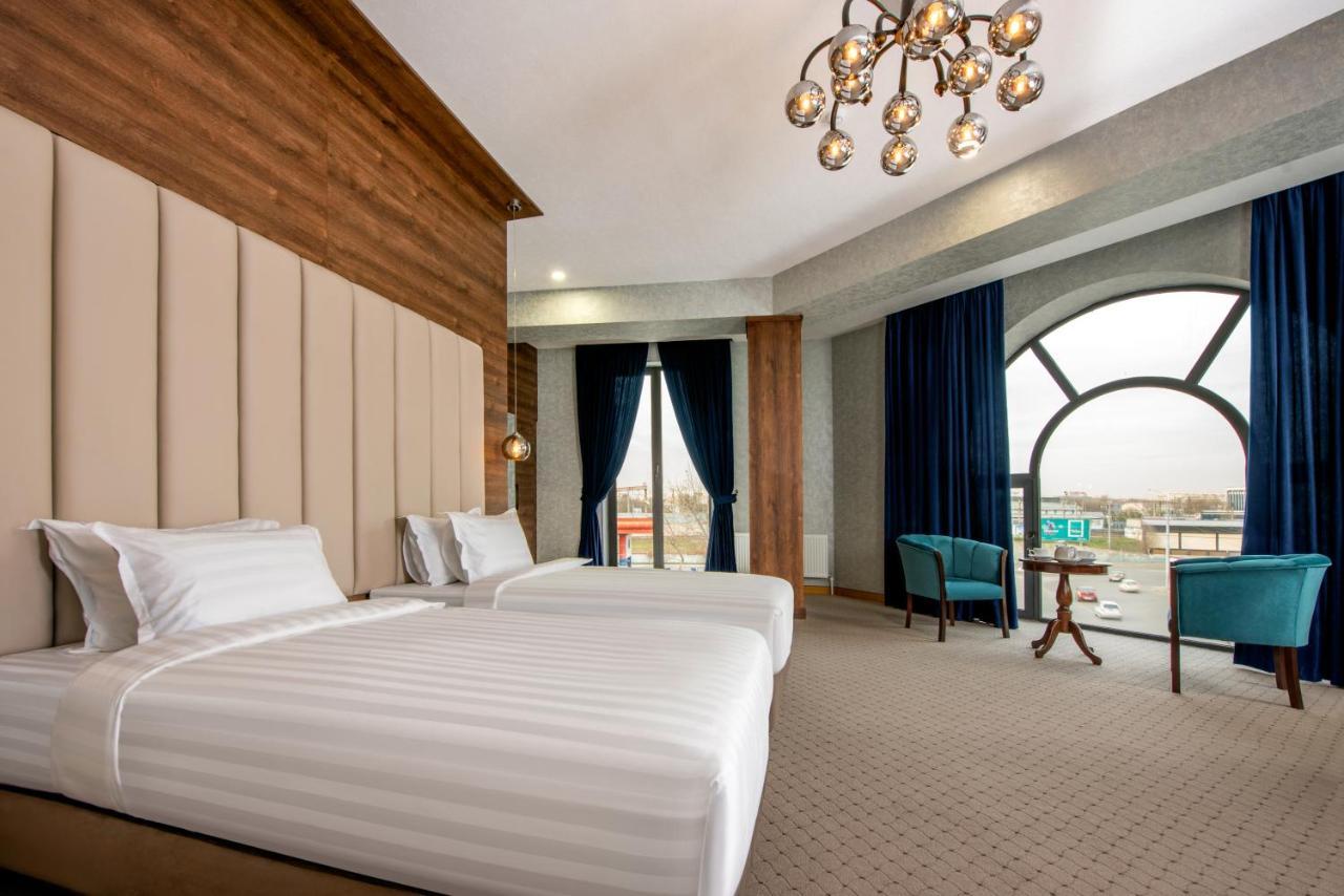 Corner Hotel Taşkent Dış mekan fotoğraf